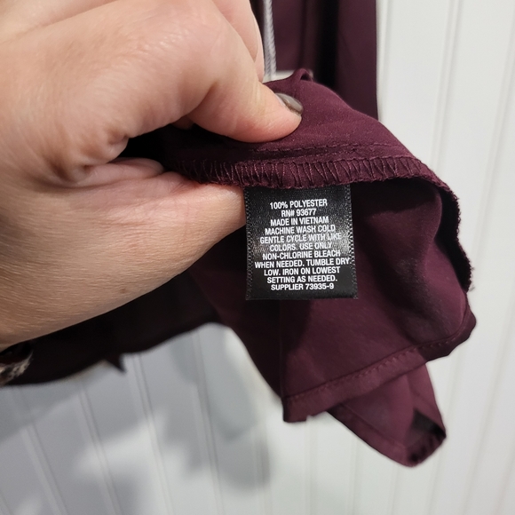 Worthington Blouse - Picture 9 of 10